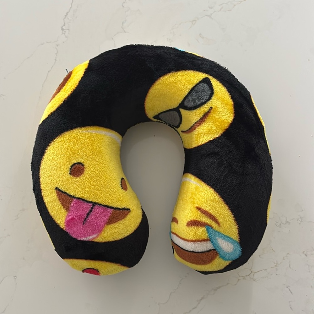 Kids emoji neck travel pillow